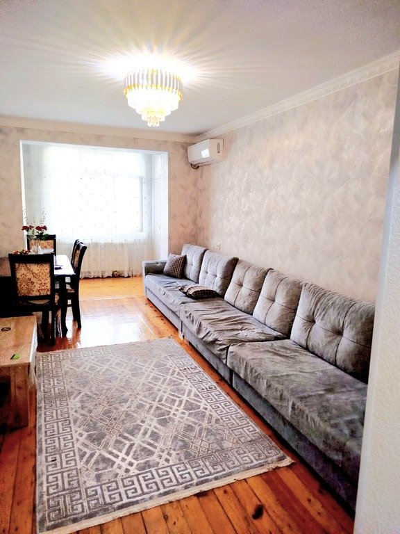 Satılır 2 otaqlı köhnə tikili, 65 m², Xalqlar dostluğu m.-1
