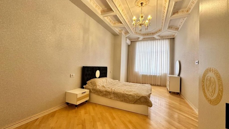 Satılır 3 otaqlı yeni tikili, 168 m², Nizami m.-3