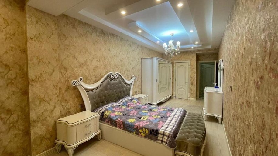 Satılır 3 otaqlı yeni tikili, 154 m², 28 May m.-5