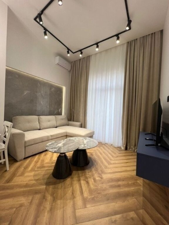 Kirayə verilir 2 otaqlı yeni tikili, 65 m², 28 May m.-2