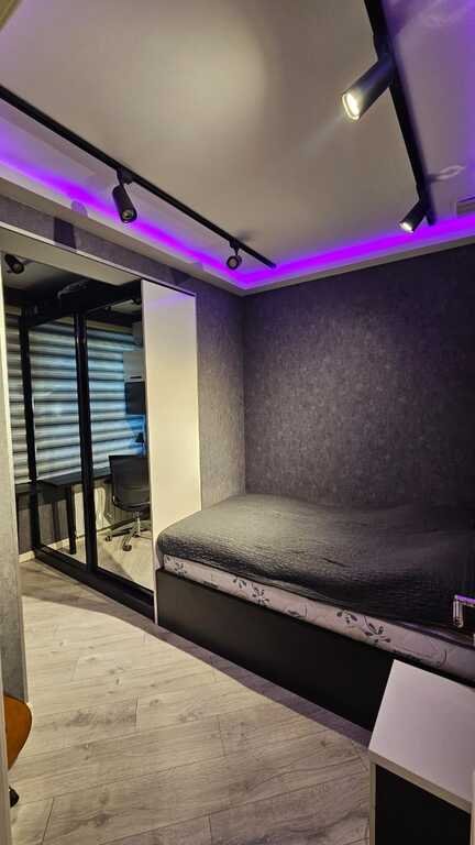 Satılır 4 otaqlı köhnə tikili, 70 m², Azadlıq Prospekti m.-3