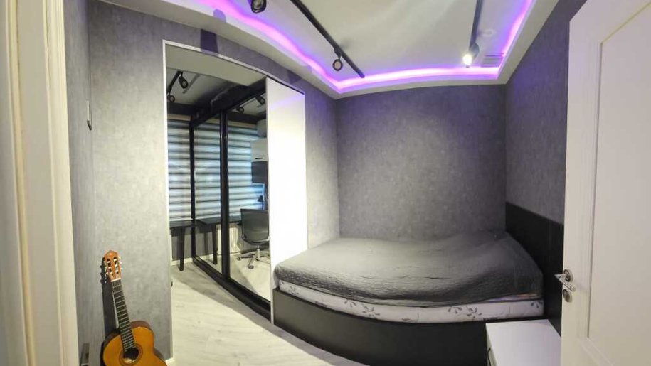 Satılır 4 otaqlı köhnə tikili, 70 m², Azadlıq Prospekti m.-4