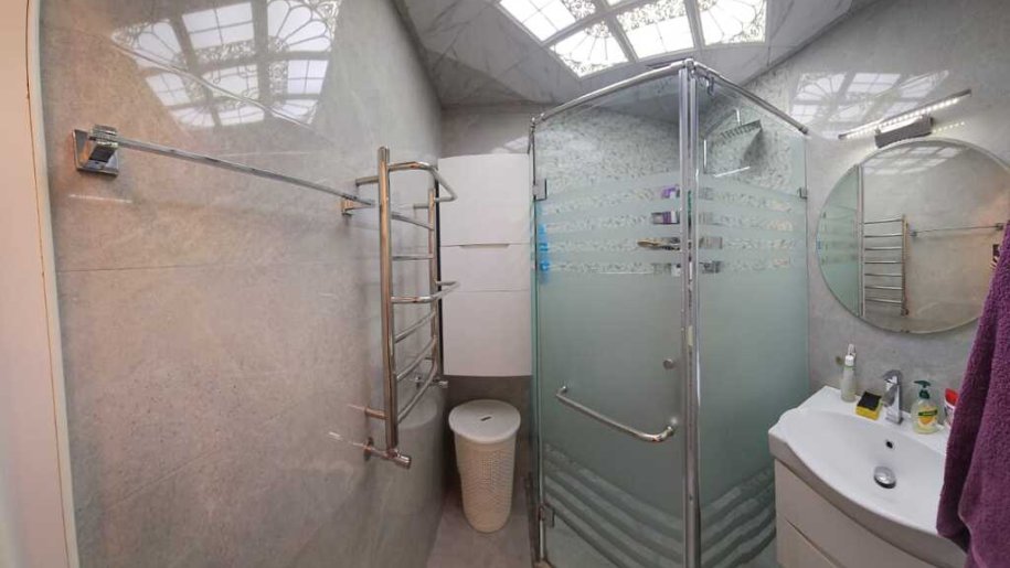 Satılır 4 otaqlı köhnə tikili, 70 m², Azadlıq Prospekti m.-13