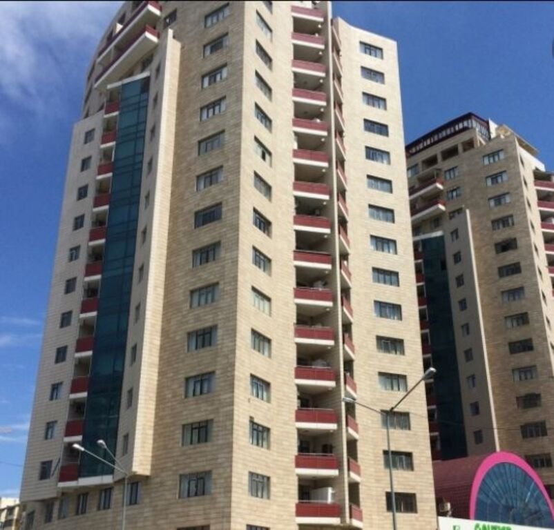 Satılır 4 otaqlı yeni tikili, 182 m², 8 noyabr-1