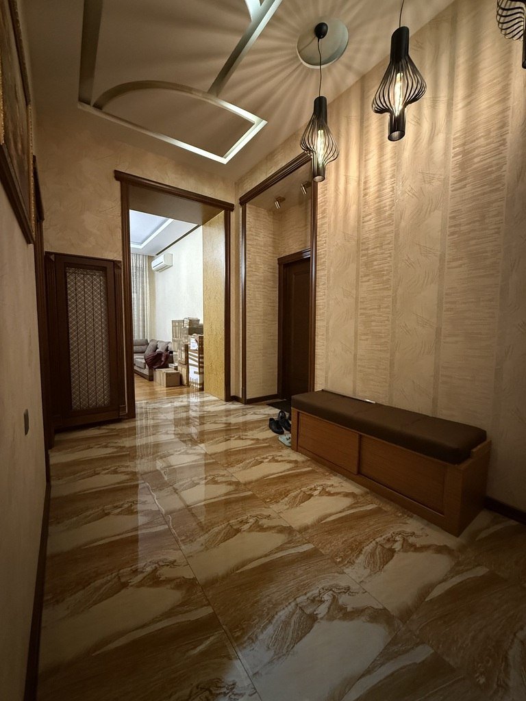 Kirayə verilir 3 otaqlı köhnə tikili, 120 m², Sahil m.-5