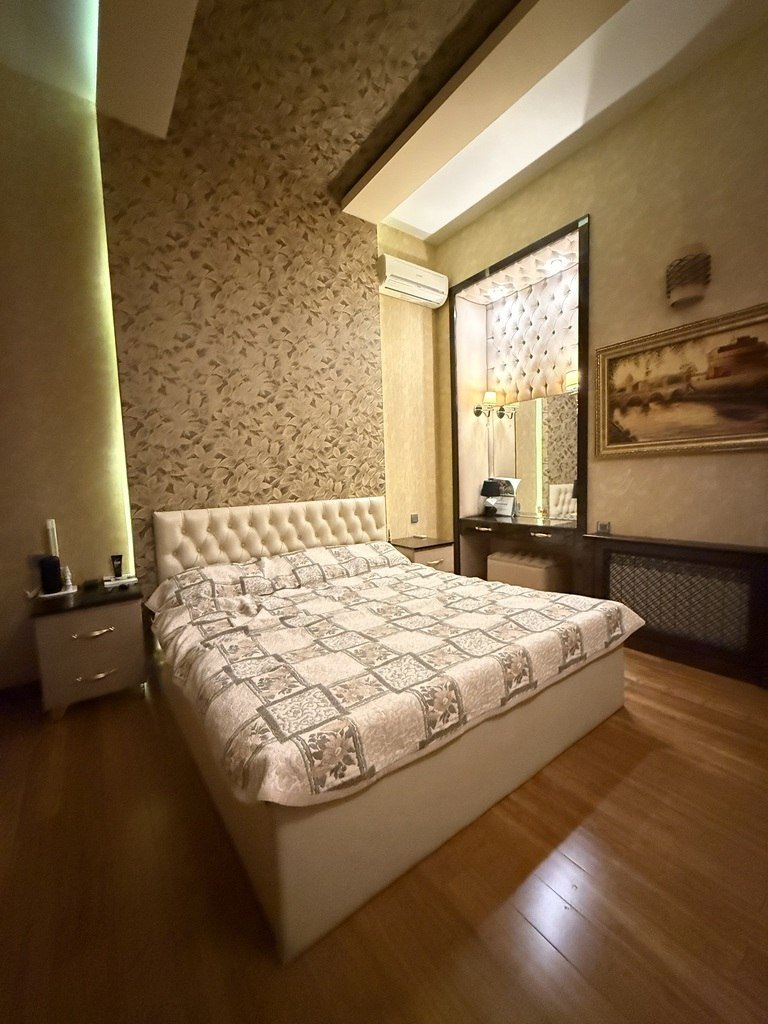 Kirayə verilir 3 otaqlı köhnə tikili, 120 m², Sahil m.-6