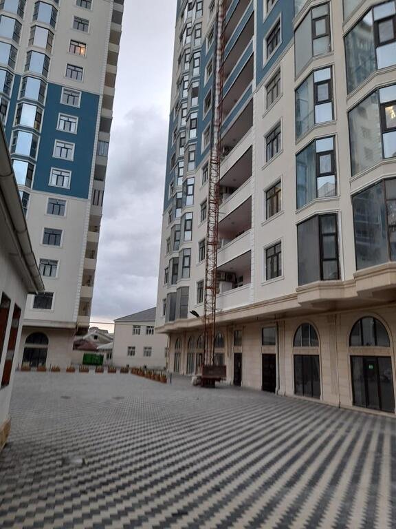 Satılır 4 otaqlı yeni tikili, 225 m², Azadlıq Prospekti m.-1