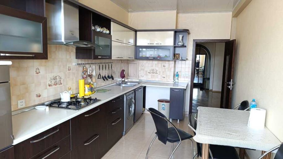 Kirayə verilir 2 otaqlı yeni tikili, 80 m², İnşaatçılar m.-8