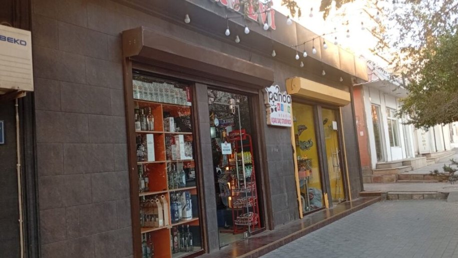 42 m<sup>2</sup> obyekt satılır, Əhmədli m.-1