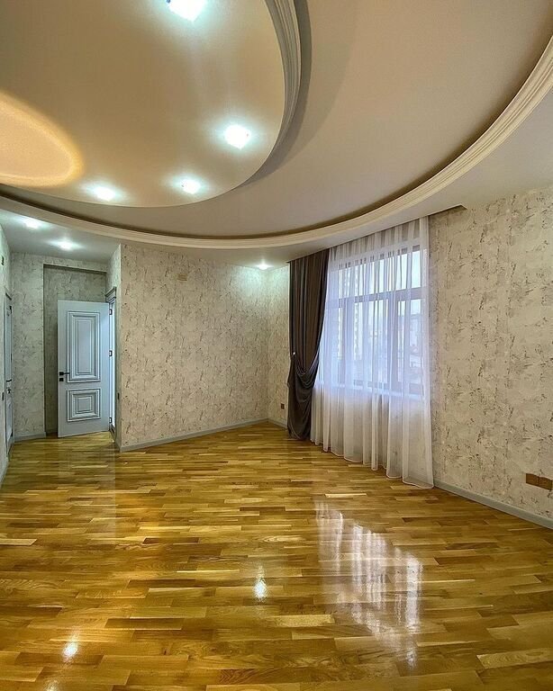 Satılır 3 otaqlı yeni tikili, 140 m², Gənclik m.-1