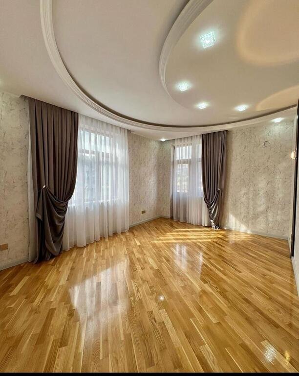 Satılır 3 otaqlı yeni tikili, 140 m², Gənclik m.-2