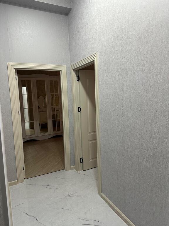 Kirayə verilir 2 otaqlı köhnə tikili, 90 m², İnşaatçılar m.-2