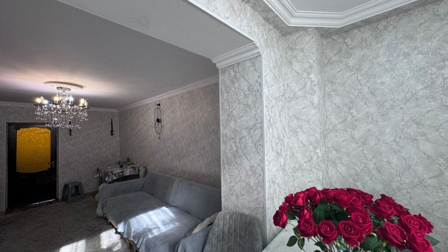 Satılır 3 otaqlı köhnə tikili, 80 m², Elmlər Akademiyası m.-1