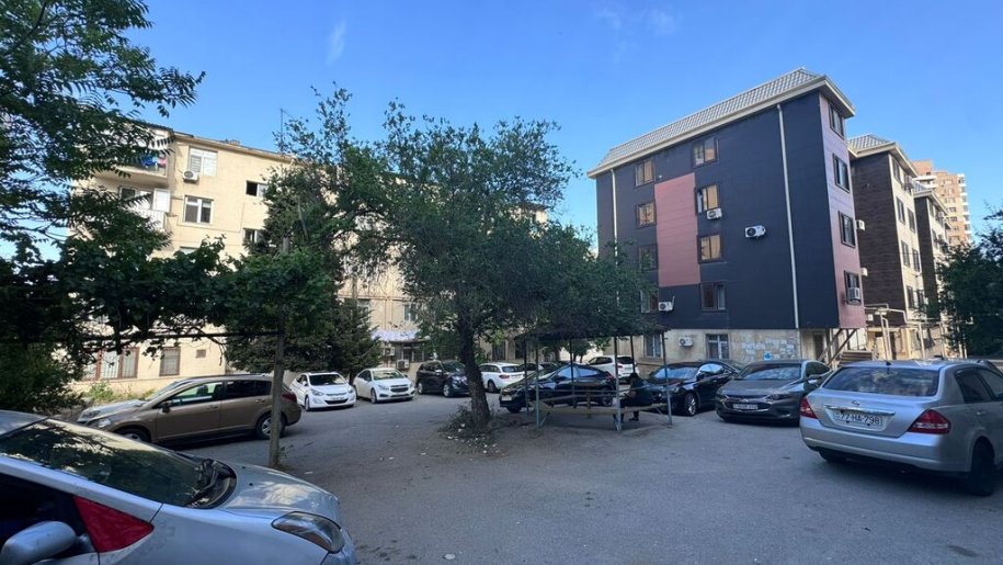 Satılır 3 otaqlı köhnə tikili, 80 m², Elmlər Akademiyası m.-11