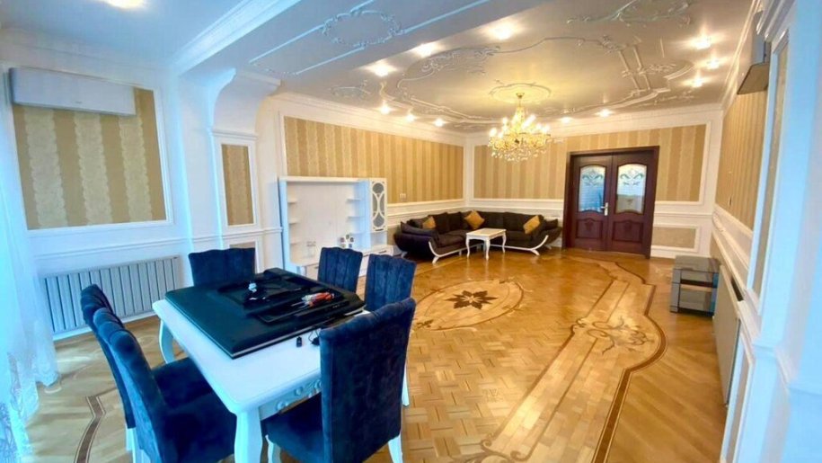 Satılır 3 otaqlı yeni tikili, 220 m², Xətai m.-5