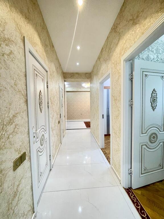 Kirayə verilir 3 otaqlı yeni tikili, 110 m², İnşaatçılar m.-6