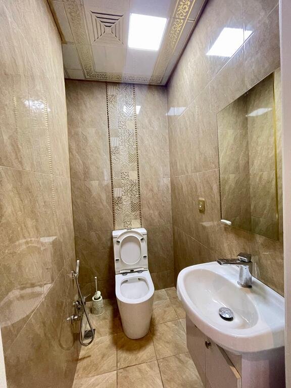 Kirayə verilir 3 otaqlı yeni tikili, 110 m², İnşaatçılar m.-16