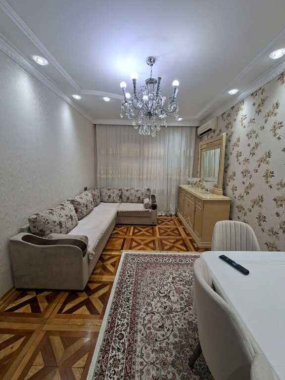 Satılır 3 otaqlı köhnə tikili, 85 m², Xalqlar dostluğu m.-1