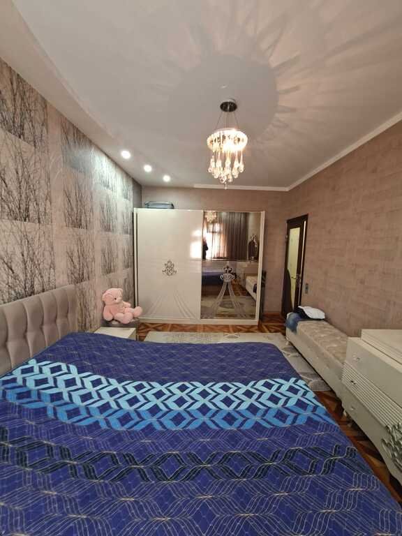 Satılır 3 otaqlı köhnə tikili, 85 m², Xalqlar dostluğu m.-5