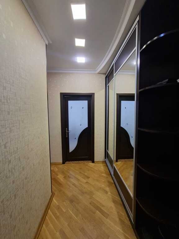 Satılır 3 otaqlı köhnə tikili, 85 m², Xalqlar dostluğu m.-7