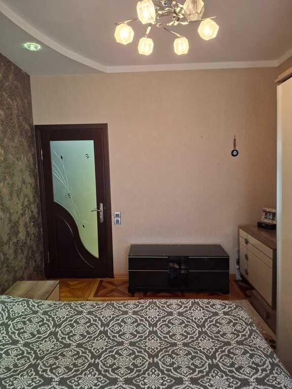 Satılır 3 otaqlı köhnə tikili, 85 m², Xalqlar dostluğu m.-11