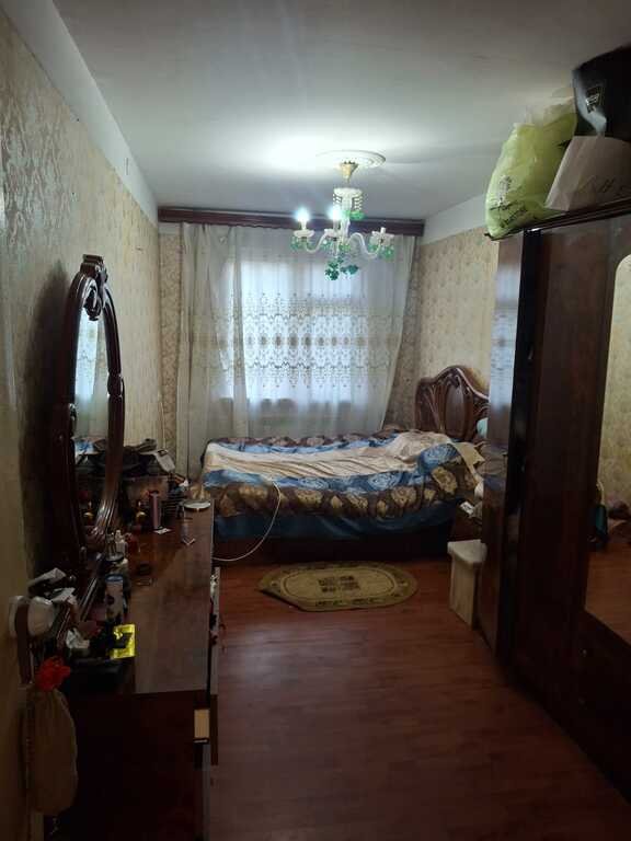 Satılır 2 otaqlı köhnə tikili, 55 m², Neftçilər m.-2