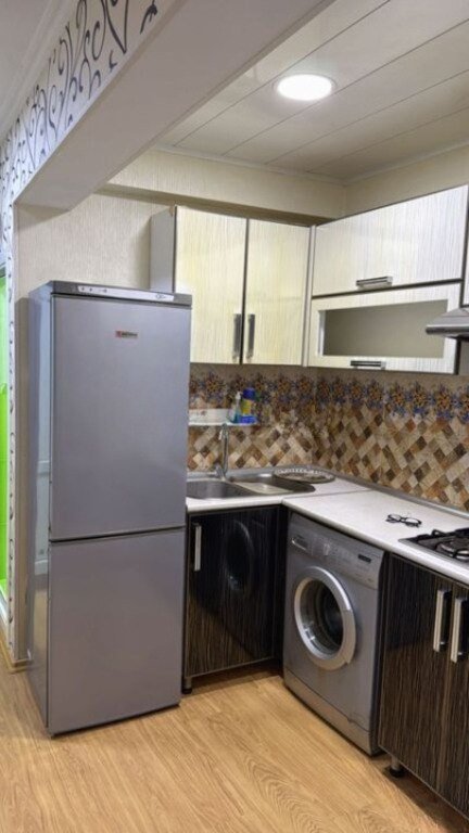 Satılır 2 otaqlı köhnə tikili, 60 m², Sahil m.-8