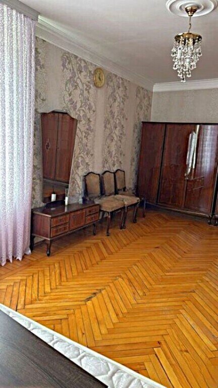 Satılır 2 otaqlı köhnə tikili, 60 m², Sahil m.-12