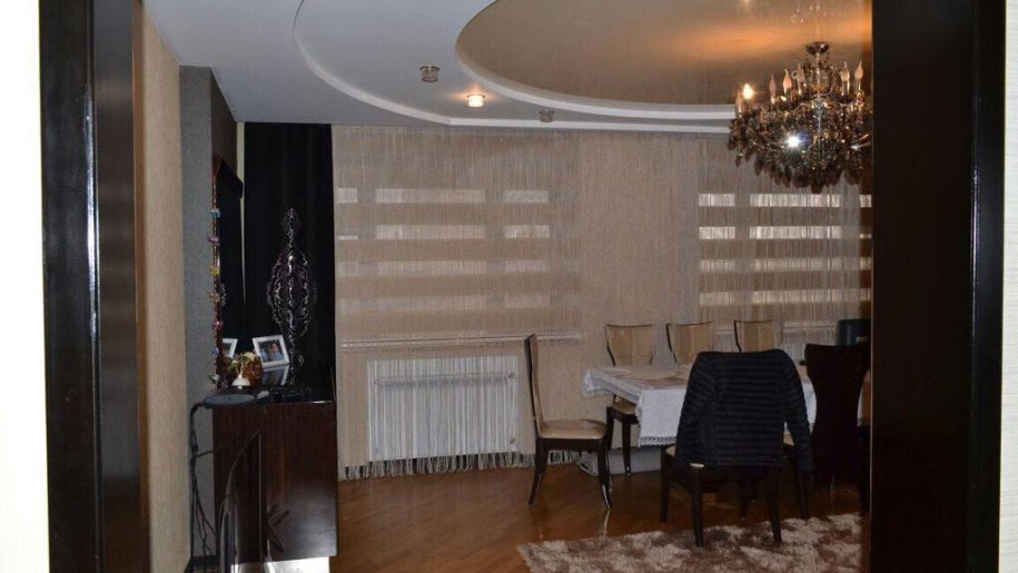 Satılır 3 otaqlı köhnə tikili, 75 m², Xalqlar dostluğu m.-7