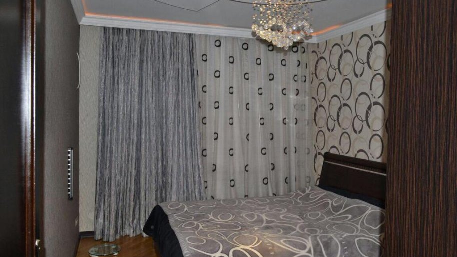 Satılır 3 otaqlı köhnə tikili, 75 m², Xalqlar dostluğu m.-8