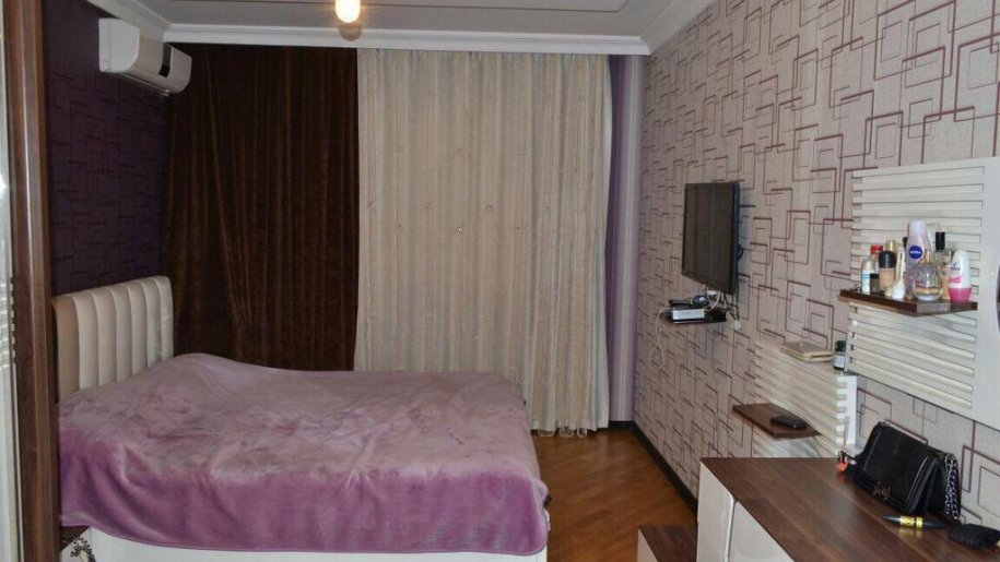 Satılır 3 otaqlı köhnə tikili, 75 m², Xalqlar dostluğu m.-9