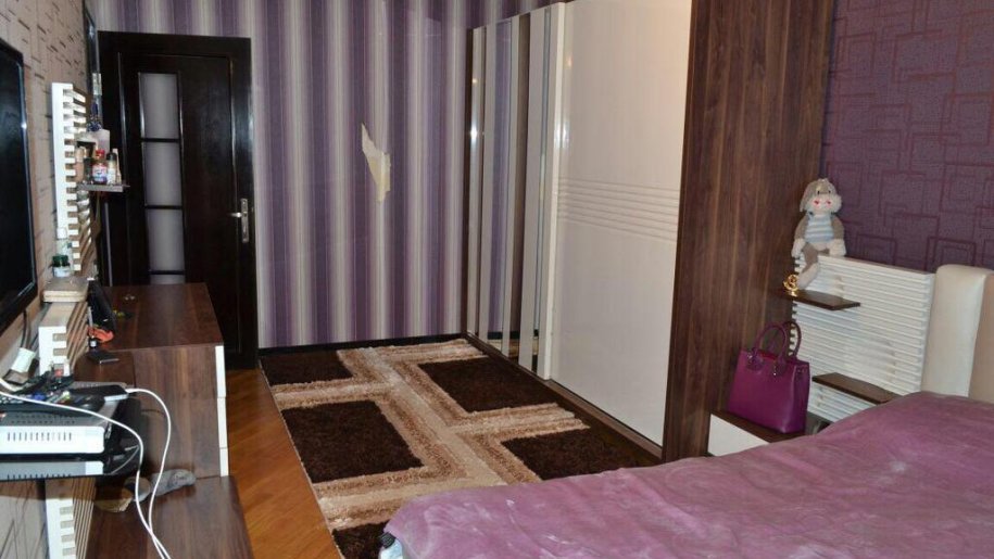 Satılır 3 otaqlı köhnə tikili, 75 m², Xalqlar dostluğu m.-10