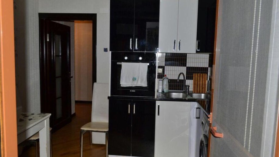 Satılır 3 otaqlı köhnə tikili, 75 m², Xalqlar dostluğu m.-14