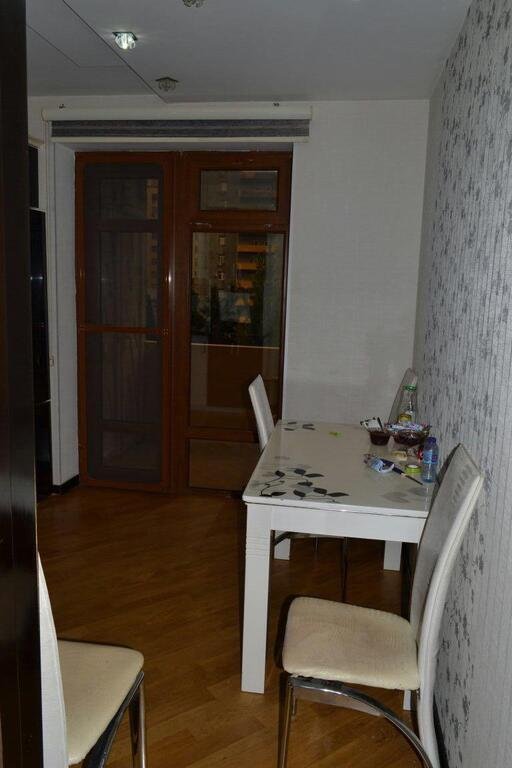 Satılır 3 otaqlı köhnə tikili, 75 m², Xalqlar dostluğu m.-15