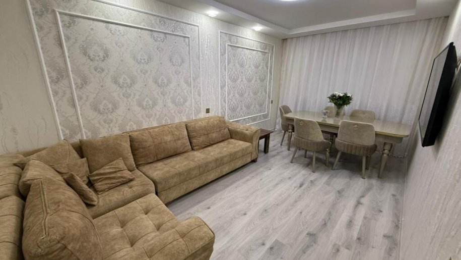 Satılır 3 otaqlı köhnə tikili, 80 m², Xalqlar dostluğu m.-1