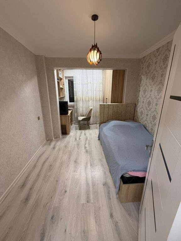 Satılır 3 otaqlı köhnə tikili, 80 m², Xalqlar dostluğu m.-2