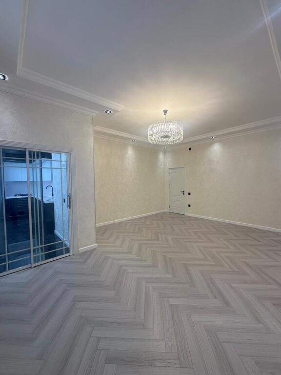 Satılır 3 otaqlı yeni tikili, 101 m², Azadlıq Prospekti m.-1