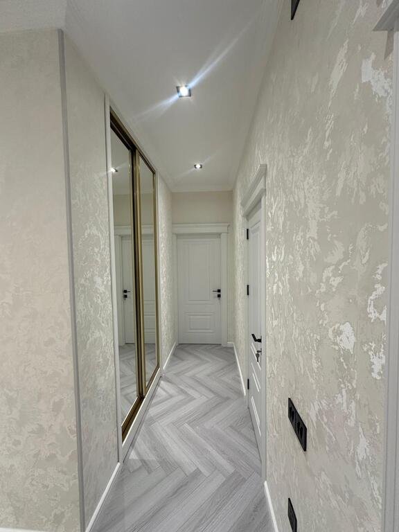 Satılır 3 otaqlı yeni tikili, 101 m², Azadlıq Prospekti m.-15