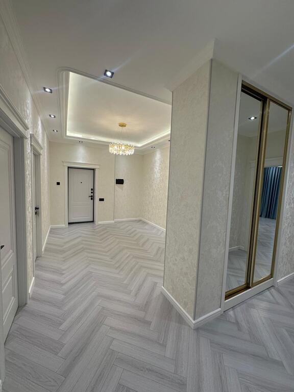 Satılır 3 otaqlı yeni tikili, 101 m², Azadlıq Prospekti m.-20