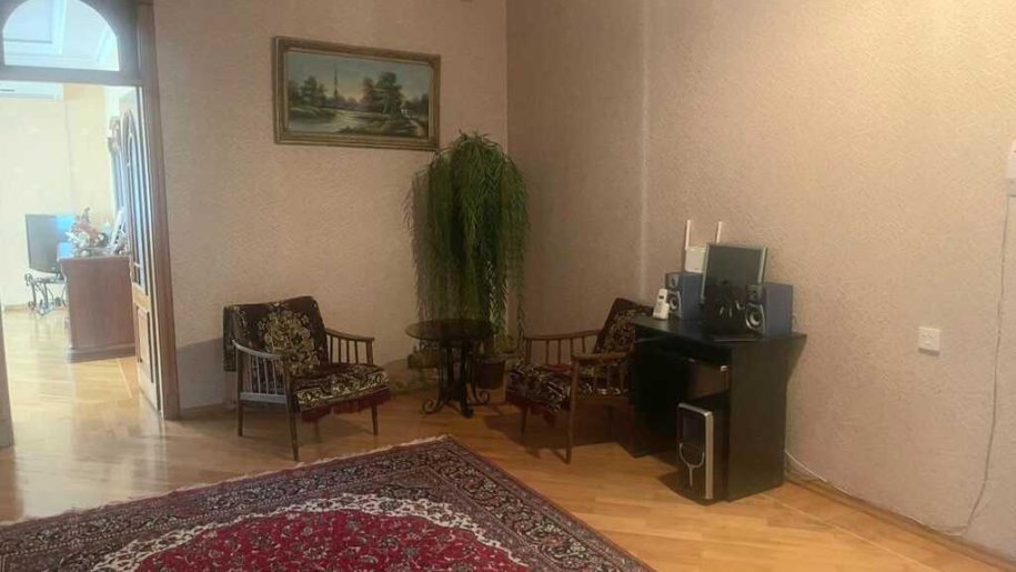 Satılır 3 otaqlı yeni tikili, 135 m², 8 noyabr-9