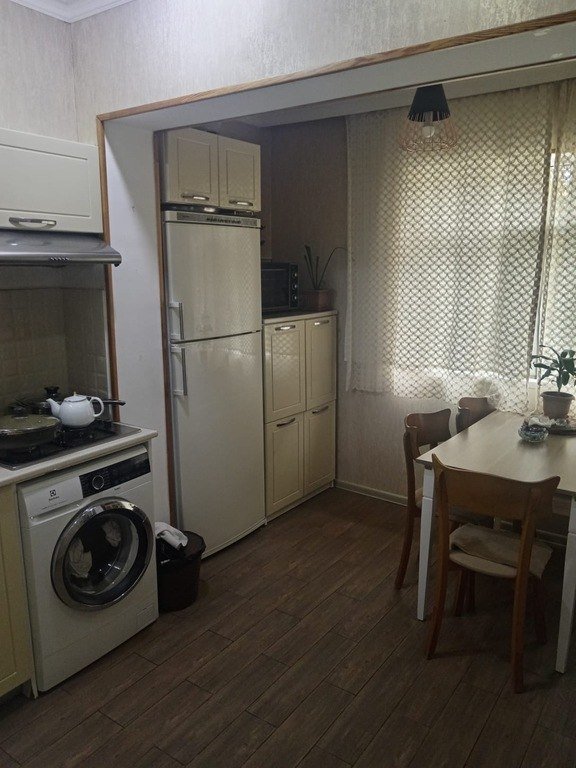 Satılır 3 otaqlı köhnə tikili, 85 m², Əhmədli m.-13