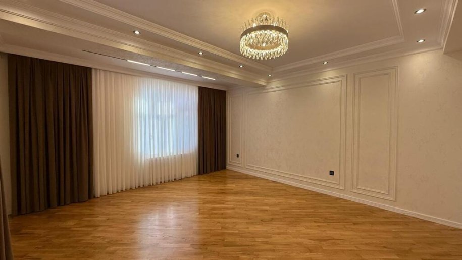 Satılır 3 otaqlı yeni tikili, 136 m², Xalqlar dostluğu m.-1