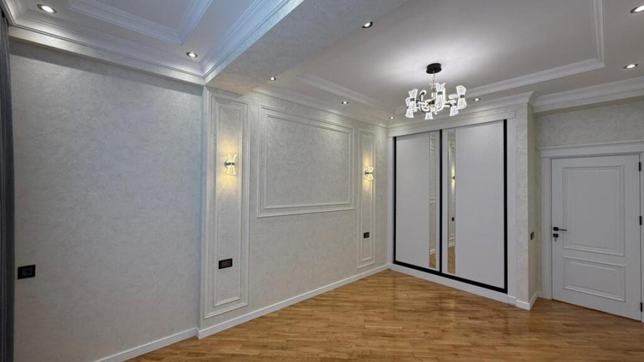 Satılır 3 otaqlı yeni tikili, 136 m², Xalqlar dostluğu m.-8