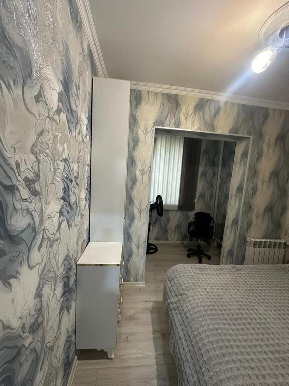 Satılır 2 otaqlı köhnə tikili, 40 m², Xalqlar dostluğu m.-4