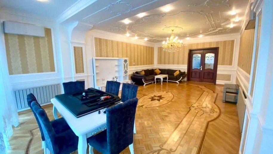 Satılır 3 otaqlı yeni tikili, 220 m², Xətai m.-1