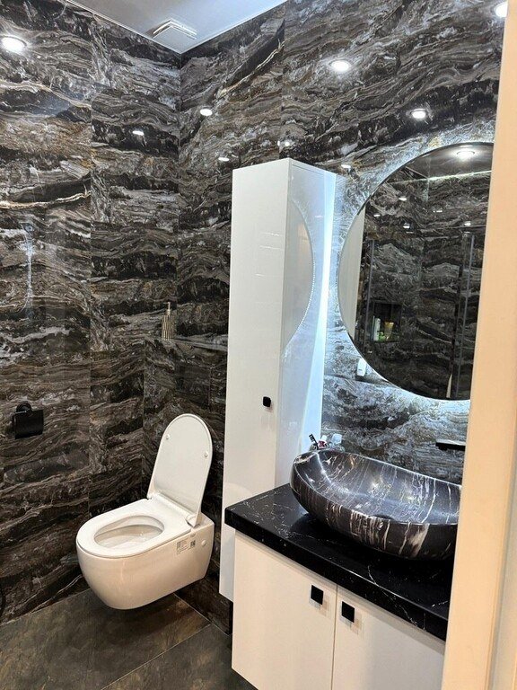 Satılır 4 otaqlı yeni tikili, 180 m², 8 noyabr-13