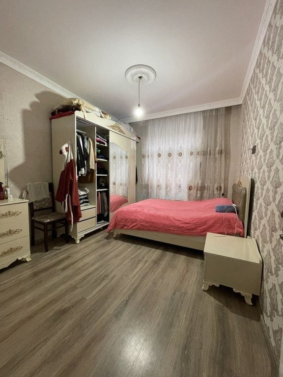 Satılır 3 otaqlı köhnə tikili, 82 m², Xalqlar dostluğu m.-4