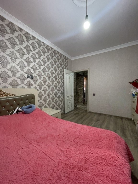 Satılır 3 otaqlı köhnə tikili, 82 m², Xalqlar dostluğu m.-5