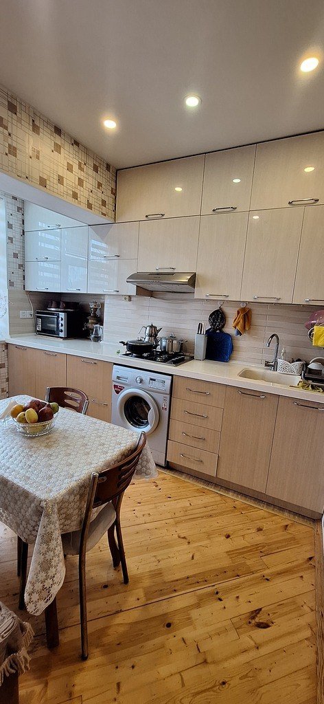 Satılır 2 otaqlı köhnə tikili, 60 m², Əhmədli m.-15