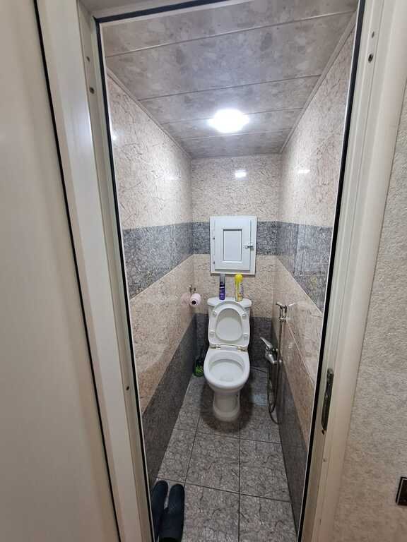 Satılır 2 otaqlı köhnə tikili, 65 m², Həzi Aslanov m.-12